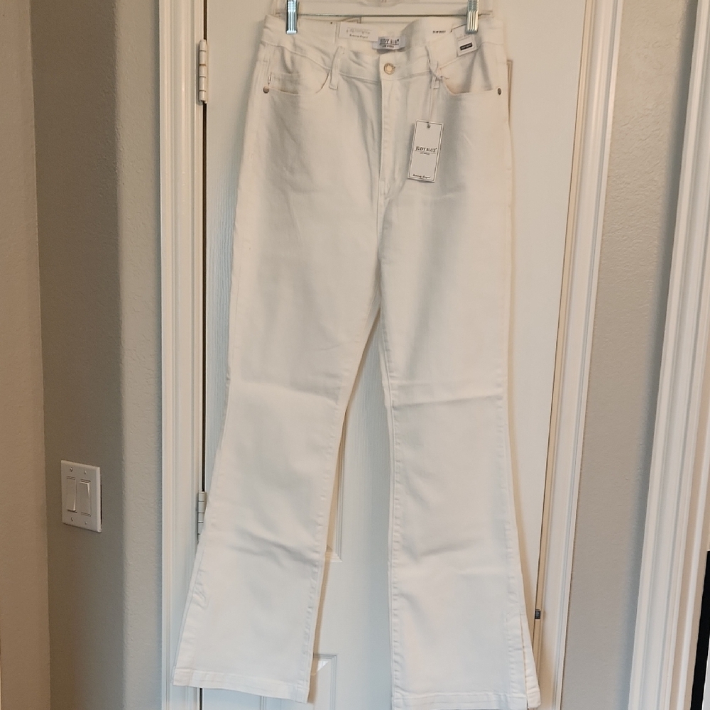 Judy Blue White Slim Boot Leg Jeans